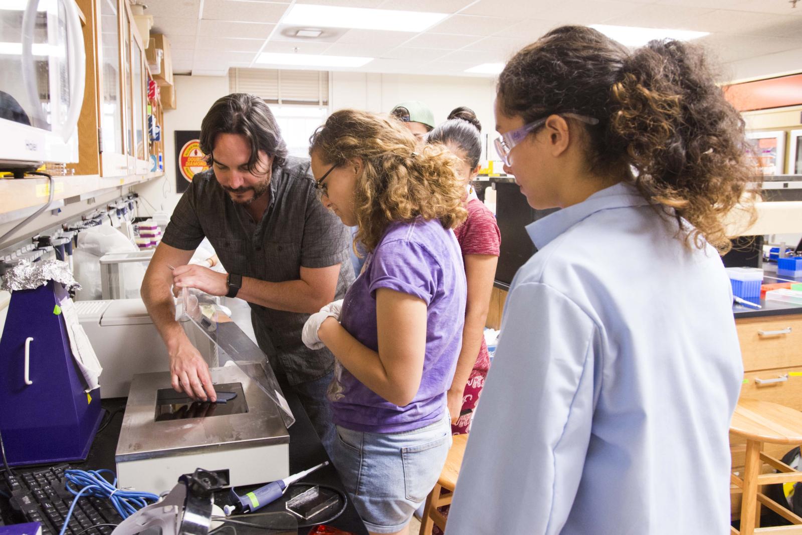 Freshman-Research-Initiative-labs-201518920